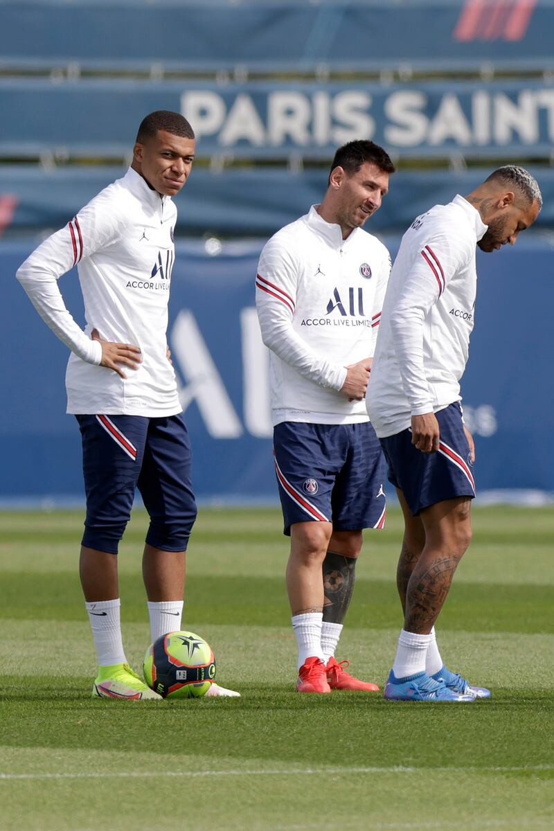 Kylian Mbappe (L), Lionel Messi (C) and Neymar. EPA