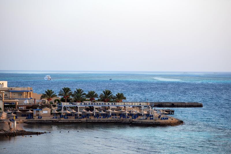 A beach is pictured July 15, 2017 in the Red Sea resort city of Hurghada, Egypt, where the previous day an Egyptian man stabbed two German tourists to death and wounded four others. - Although the attacker's motives were unclear, the stabbing will come as a blow to Egypt which has been trying to woo back tourists after years of unrest and deadly attacks. (Photo by MOHAMED EL-SHAHED / AFP)
