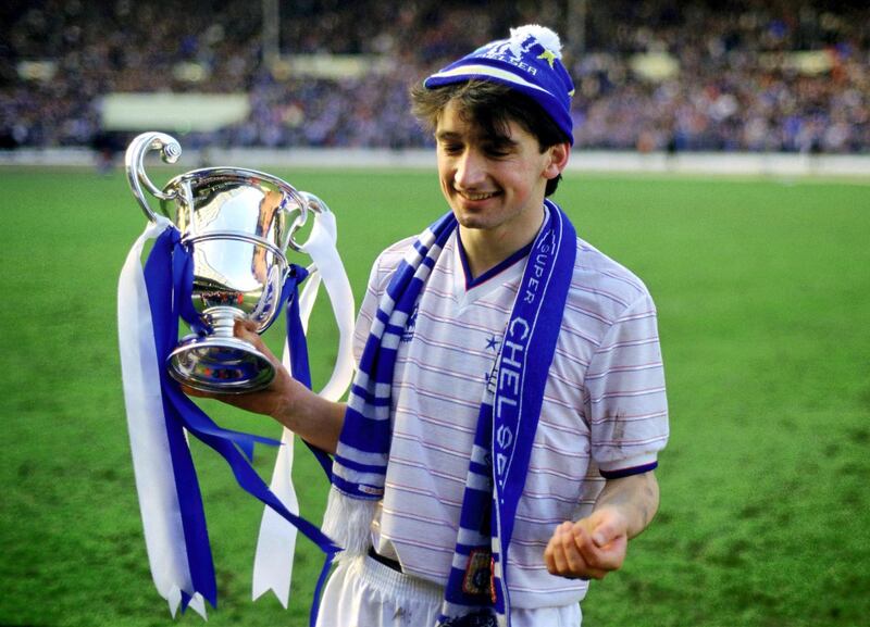 Football - 1986 Full Members Cup - Chelsea v Manchester City - Wembley Stadium - 24/3/86 
Pat Nevin - Chelsea poses with the trophy 
Mandatory Credit: Action Images / Sporting Pictures / Nick Kidd 
CONTRACT CLIENTS PLEASE NOTE: ADDITIONAL FEES MAY APPLY - PLEASE CONTACT YOUR ACCOUNT MANAGER