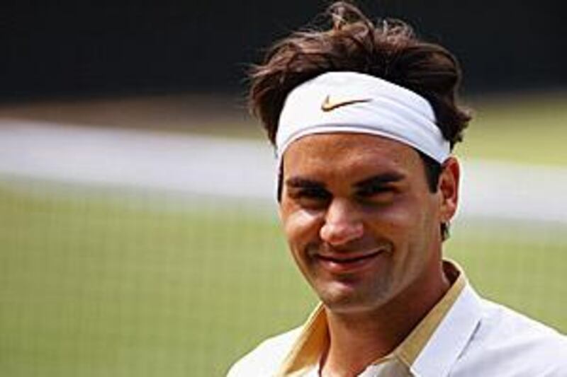 Roger Federer is the strong favourite to defeat Andy Roddick in the Wimbledon final.