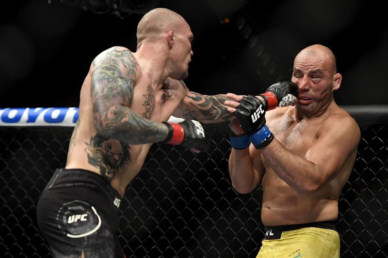 Anthony Smith (L) of the United States fights Glover Teixeira. AFP