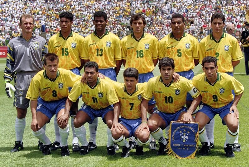 Brazilian players pose for the team picture before their World Cup first round soccer match against Cameroon 24 June 1994 in Stanford.
(Standing, from L : Claudio Taffarel, Marcio Santos, Aldaïr, Leonardo, Mauro Silva, Jorginho; front row, from L : Dunga, Romario, Bebeto, Raï (capt), Zinho).    AFP PHOTO / AFP PHOTO / STAFF