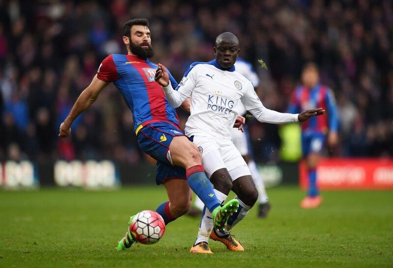 Leicester City's N'Golo Kante in action with Crystal Palace's Mile Jedinak. Action Images via Reuters / Tony O'Brien