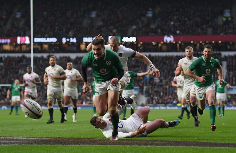 LONDON, ENGLAND - MARCH 17:  Jacob Stockdale of Ireland on his way to touching down his sides third try during NatWest Six Nations match between England and Ireland at Twickenham Stadium on March 17, 2018 in London, England.  (Photo by Shaun Botterill/Getty Images)