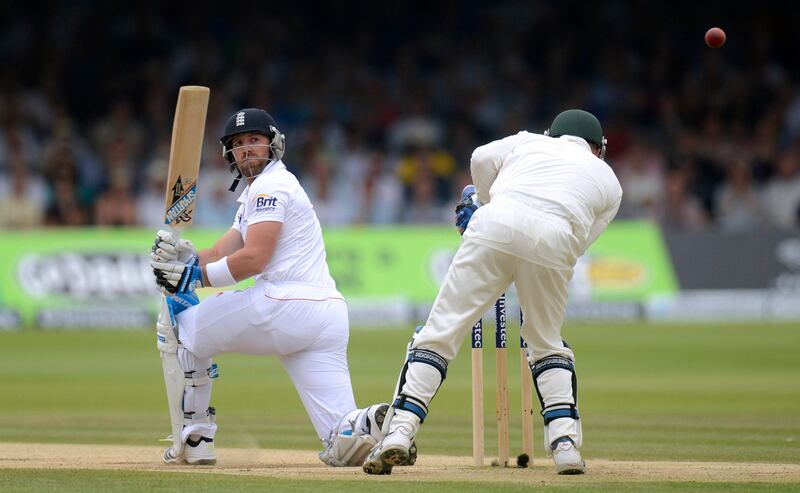 England's Matt Prior plays a shot past Australia's Brad Haddin (R) during the second Ashes cricket test match at Lord's cricket ground in London July 21, 2013. REUTERS/Philip Brown (BRITAIN - Tags: SPORT CRICKET) *** Local Caption ***  PB03_CRICKET-ASHES-_0721_11.JPG