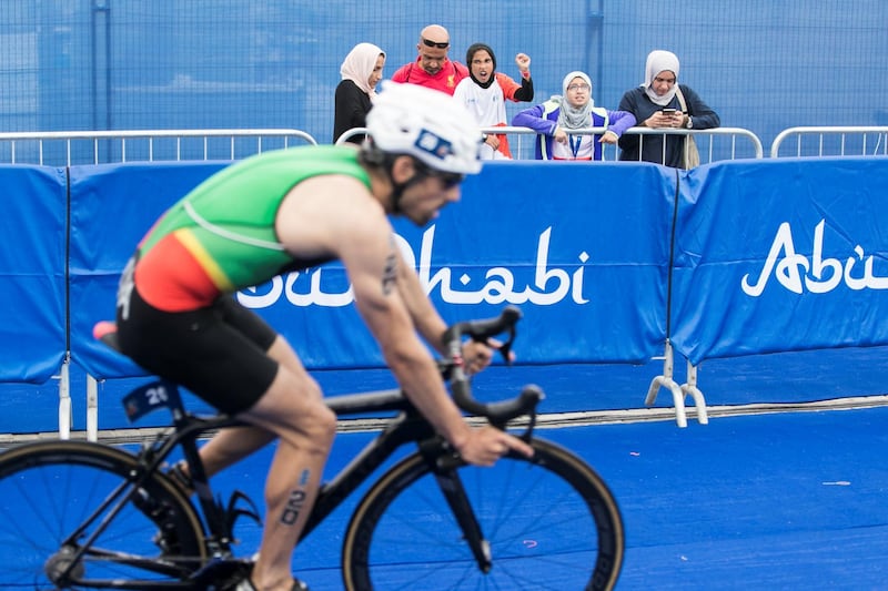 ABU DHABI, UNITED ARAB EMIRATES - MARCH 03, 2018.

Onlookers cheer the athletes at the Elite Men Abu Dhabi Triathlon at  the 20km bike ride.

(Photo: Reem Mohammed/ The National)

Reporter: AMITH PASSATH
Section: SP

