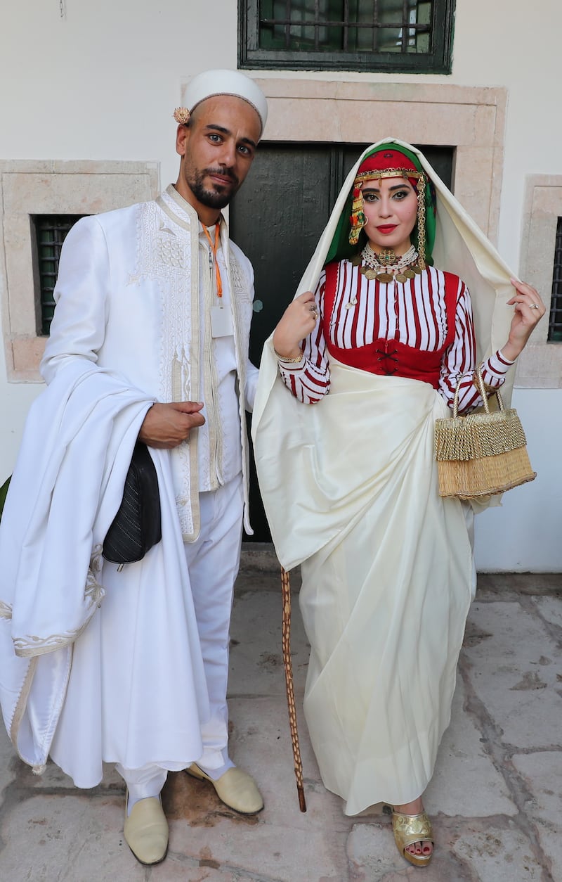 A Tunisian woman wearing a Sefsari.