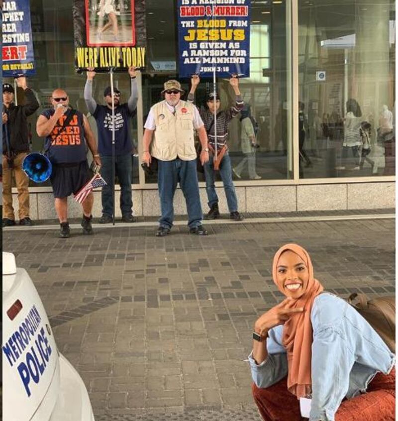 Shaymaa Ismaa'eel decided to combat hate with a smile. Instagram/ Shaymaadarling