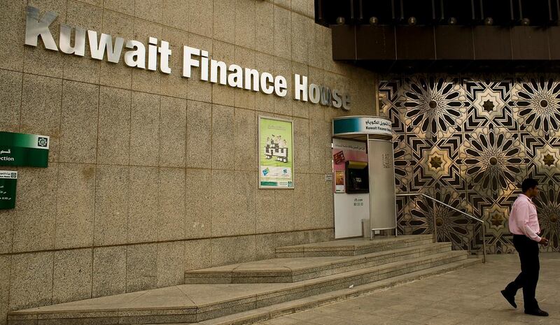 12/07/09 - Kuwait City, Kuwait - Kuwait Finance House (KFH) was established in the State of Kuwait in 1977, as the first bank operating in accordance with the Islamic Shari'a.  (Andrew Henderson/The National) *** Local Caption ***  ah_090712_Kuwait_Stock_0092.jpg