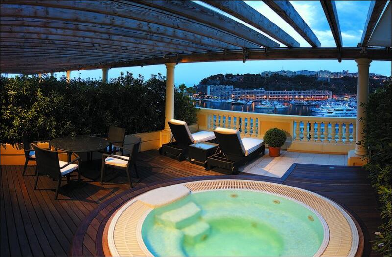 Diamond Suite - Sea View With Jacuzzi at Hôtel Hermitage.