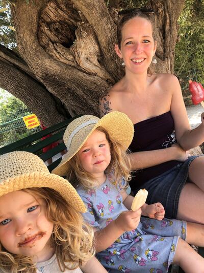 Rin Hamburgh eats ice cream with four-year-old twins Summer and Harmony. Courtesy Rin Hamburgh