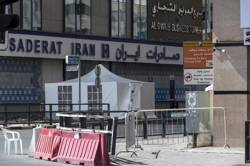 DUBAI, UNITED ARAB EMIRATES. 26 APRIL 2020. The barrier along the Baniyas road entrance to the quarentined Al Ras area in Deira. (Photo: Antonie Robertson/The National) Journalist: Ramola Talwar. Section: National.