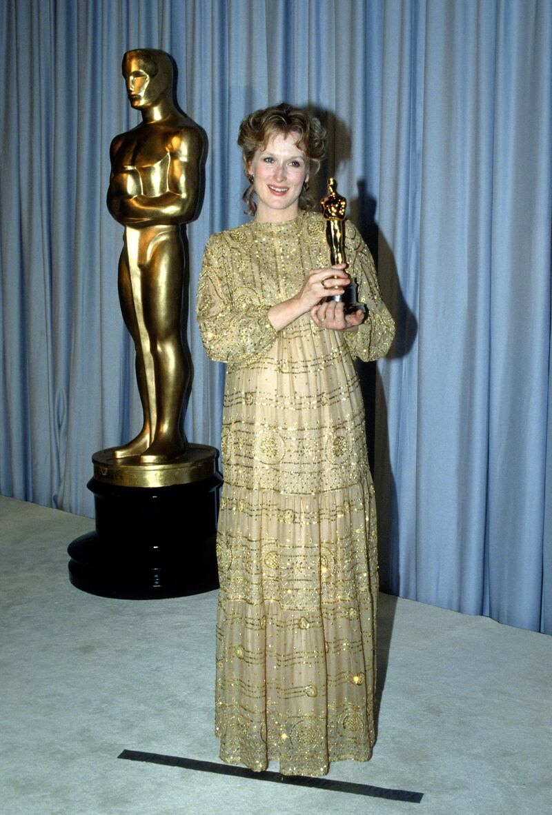 LOS ANGELES, CA - CIRCA 1983: Meryl Streep receives Academy Award circa 1983 in Los Angeles, California. (Photo by Images Press/IMAGES/Getty Images)
