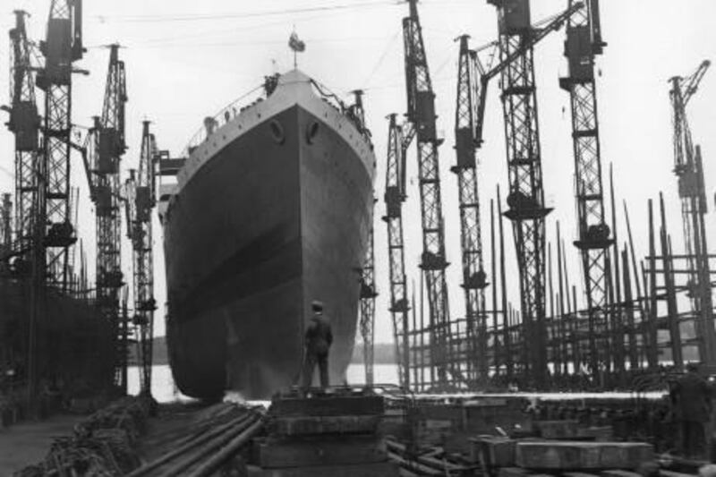 August 1924:  The 20,000 ton steamer 'Oronsay' in dry dock in England.  (Photo by Topical Press Agency/Getty Images)