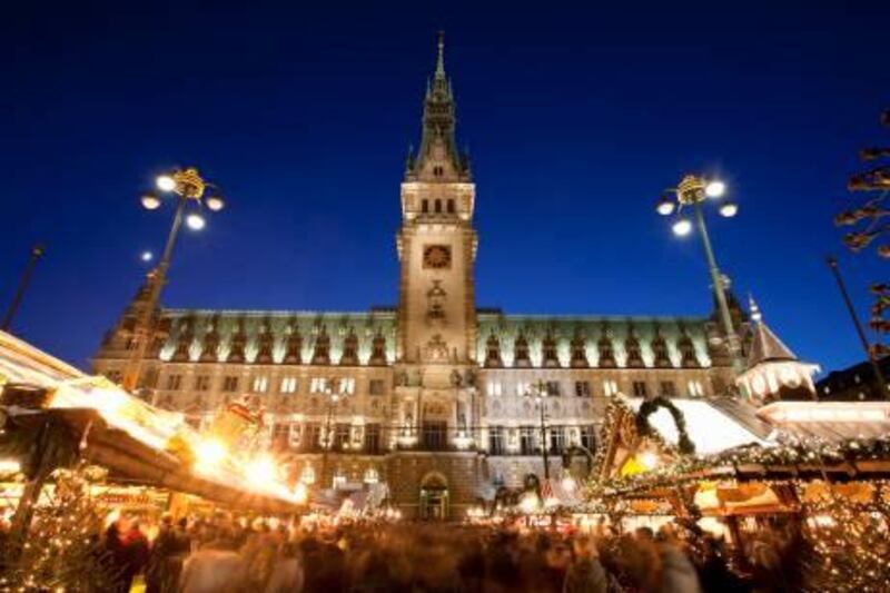 Christmas market near city hall, Hamburg, Germany (Getty Images / Gallo Images)
