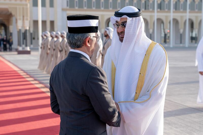 ABU DHABI, UNITED ARAB EMIRATES - June 14, 2019: HH Sheikh Mohamed bin Zayed Al Nahyan, Crown Prince of Abu Dhabi and Deputy Supreme Commander of the UAE Armed Forces (R) bids farewell to HM King Sultan Abdullah Sultan Ahmad Shah of Malaysia (L), at the Presidential Airport.

( Hamad Al Kaabi / Ministry of Presidential Affairs )​
---