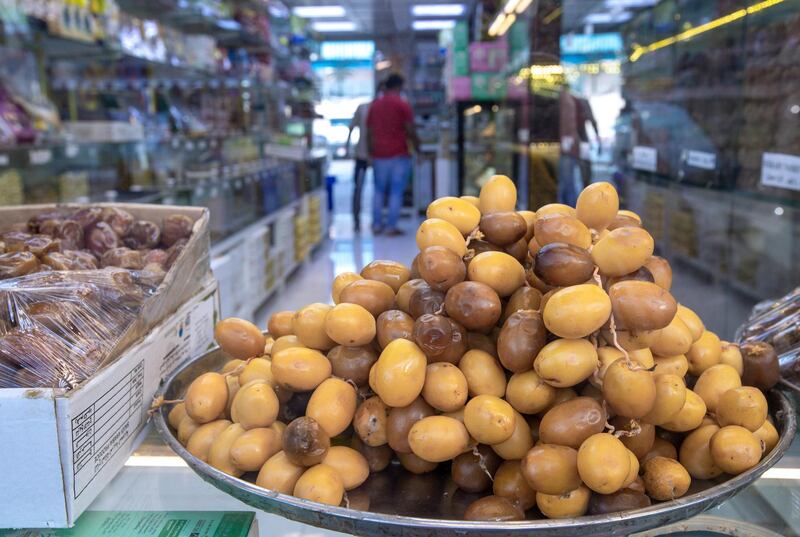 Abu Dhabi, United Arab Emirates, April 16, 2020.  Ramadan date sales at the Abu Dhabi Dates Marketat, Mina Zayed.
Victor Besa / The National
Section:  NA
For:  Standalone/Stock Images