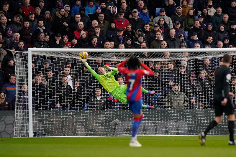 CRYSTAL PALACE RATINGS: Vicente Guaita – 7. The Palace shot-stopper faced a busy start to the match after having been forced into a terrific save to keep out an effort from distance. Forced off at half time. AP Photo