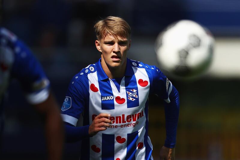 HEERENVEEN, NETHERLANDS - SEPTEMBER 10:  Martin Odegaard of Heerenveen in action during the Dutch Eredivisie match between SC Heerenveen and PSV Eindhoven held at Abe Lenstra Stadium on September 10, 2017 in Heerenveen, Netherlands.  (Photo by Dean Mouhtaropoulos/Getty Images)