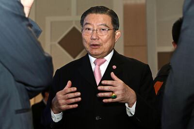 Billionaire Charoen Sirivadhanabhakdi, chairman of Thai Beverage Pcl, speaks with guests as he attends a charity event in Bangkok, Thailand, on Wednesday, Oct. 15, 2014. Charoen is Thailand’s richest man with a $12.7 billion fortune, according to the Bloomberg Billionaires Index. He controls an empire whose businesses span industries from beer to property development. Photographer: Dario Pignatelli/Bloomberg *** Local Caption *** Charoen Sirivadhanabhakdi