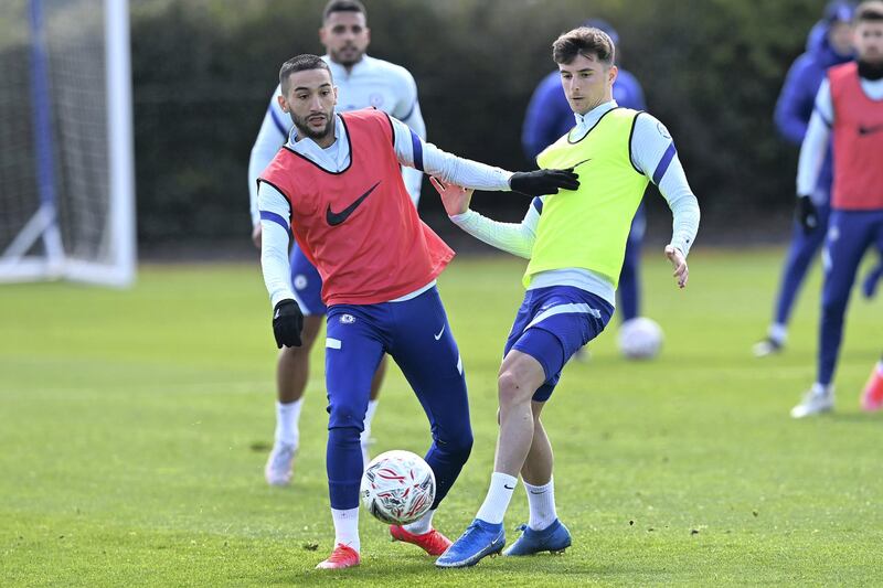 COBHAM, ENGLAND - APRIL 16:  Hakim Ziyech and Mason Mount of Chelsea during a training session at Chelsea Training Ground on April 16, 2021 in Cobham, England. (Photo by Darren Walsh/Chelsea FC via Getty Images)