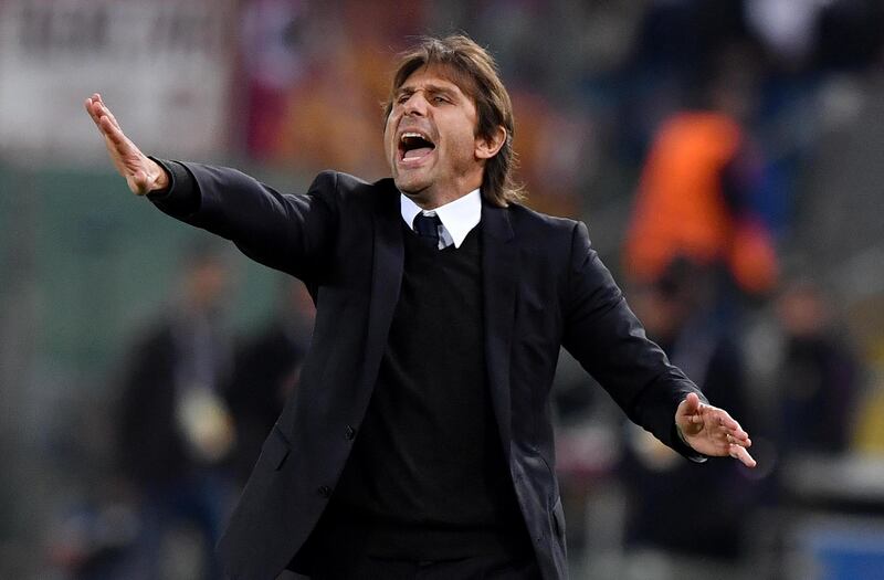 Chelsea coach Antonio Conte shouts during the Champions League group C soccer match between Roma and Chelsea at the Olimpyc stadium in Rome, Tuesday, Oct. 31, 2017 (Ettore Ferrari/ANSA via AP)
