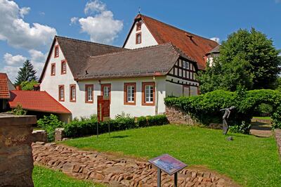 The home where the brothers Grimm were born in Steinau an der Strasse. Alamy