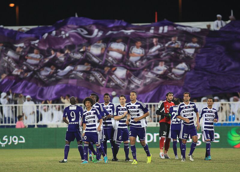 ABU DHABI - UNITED ARAB EMIRATES - 05DEC2012 - Al Ain team before the start of the match against Baniyas during the Etisalat pro-league match in Baniyas Studium. Ravindranath K / The National