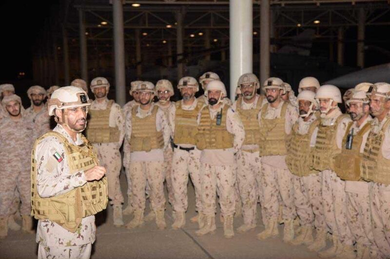 Several senior UAE Armed Forces officers congratulated officers and recruits of the UAE Armed Forces units operating in Yemen and Saudi Arabia on the occasion of Eid Al Adha, while in the presence of officers from the Saudi Armed Forces.
Officers congratulated the Emirati military personnel while visiting several army units stationed in Najran and Taif, Saudi Arabia, which are part of the Saudi-led Arab Coalition Forces operating in Mukalla and Khawkhah, Yemen. Wam