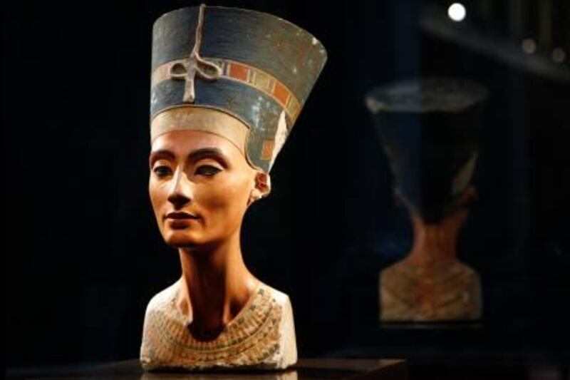 Bust of Nefertiti - Egypt Museum