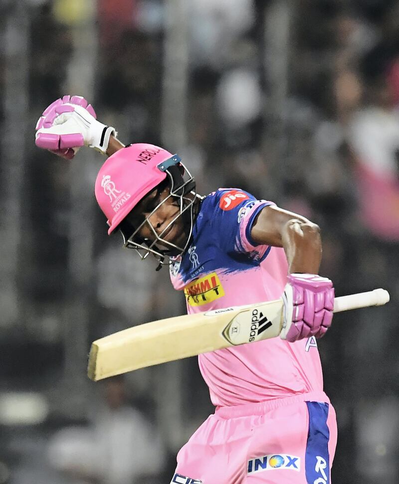 Rajasthan Royals' cricketer Jofra Archer celebrates after taking the winning shot during the 2019 Indian Premier League (IPL) Twenty 20 cricket match between Kolkata Knight Riders and Rajasthan Royals at the Eden Gardens Cricket Stadium, in Kolkata, on April 25, 2019. (Photo by DIBYANGSHU SARKAR / AFP) / IMAGE RESTRICTED TO EDITORIAL USE - STRICTLY NO COMMERCIAL USE