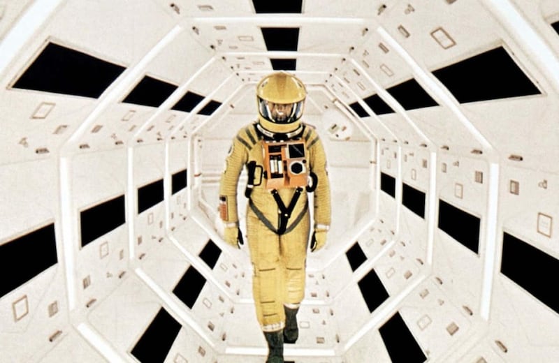 Sci-Fi Space Suit - Astronaut Men & Women in Characters - UE