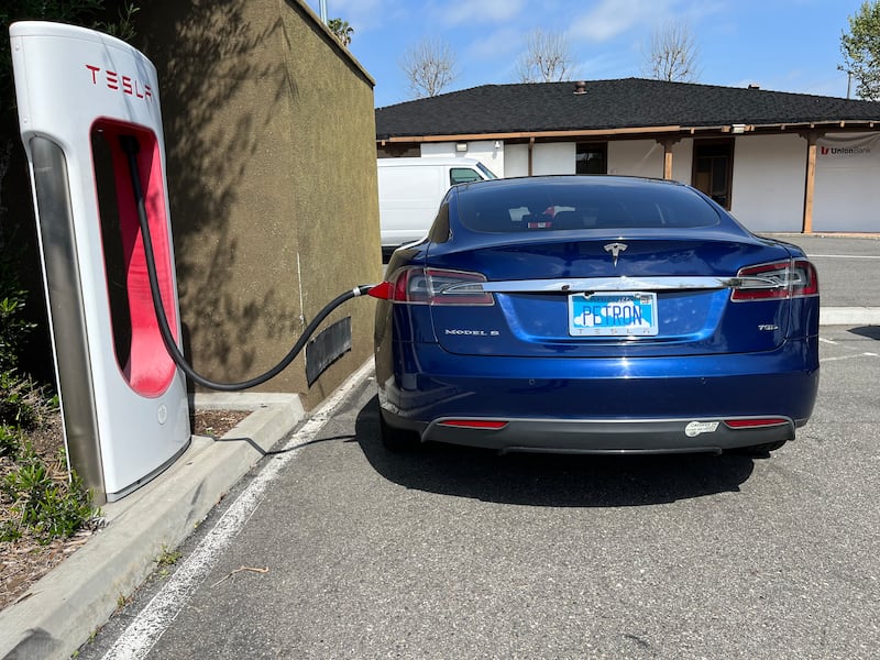 Charging stations are plentiful in Los Angeles, San Diego, San Francisco and other metropolitan areas. Photo: Troy Hooper