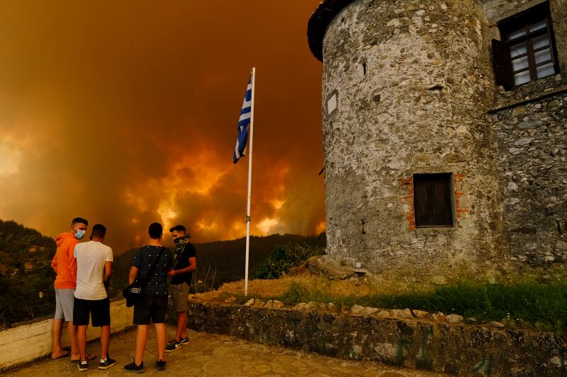 A wildfire in Greece. Experts are urging authorities in the Mediterranean to use fire intelligently, to fight fires. Photo: United Nations University