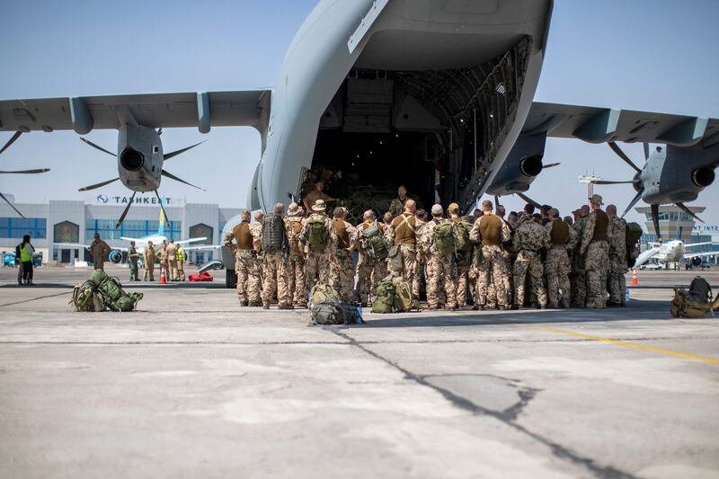 German paratroopers board an Airbus plane in Tashkent, Uzbekistan, during the evacuation mission from Kabul. AFP