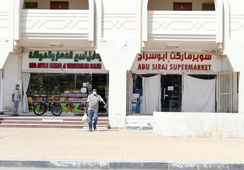 Residents and Heat in Sweihan-AD  Summer in full swing as temperatures rise to -45¡C in the small town of Sweihan, Abu Dhabi on June 9, 2021.
Reporter: Haneen Dajani News