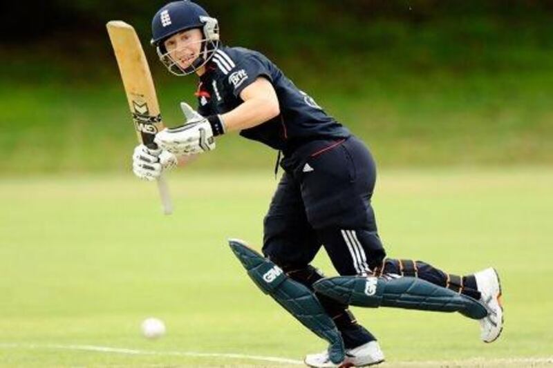 Claire Taylor and the defending champions England will try to defend their title in the World Cup, which starts Thursday in India.