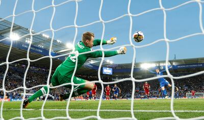 Soccer Football - Premier League - Leicester City vs Liverpool - King Power Stadium, Leicester, Britain - September 23, 2017   Liverpool's Simon Mignolet saves a penalty from Leicester City's Jamie Vardy    Action Images via Reuters/John Sibley    EDITORIAL USE ONLY. No use with unauthorized audio, video, data, fixture lists, club/league logos or "live" services. Online in-match use limited to 75 images, no video emulation. No use in betting, games or single club/league/player publications. Please contact your account representative for further details.     TPX IMAGES OF THE DAY