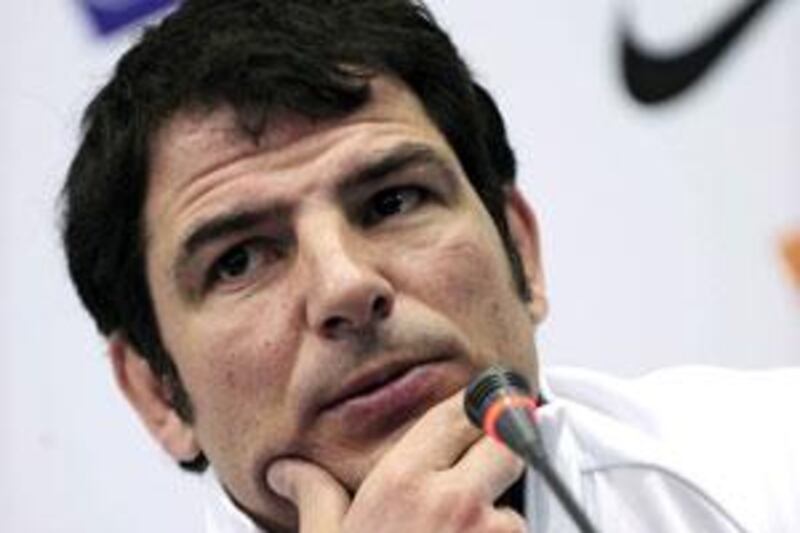 The France coach Marc Lievremont said he expects a physical encounter with England after seeing their team selection.