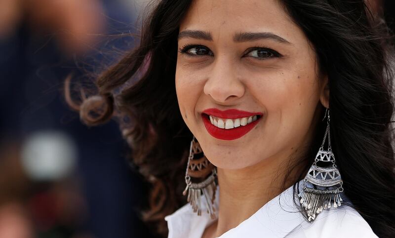 epa05301250 Israeli actress Maisa Abd Elhadi poses during the photocall for 'Omor Shakhsiya' (Personal Affairs) at the 69th annual Cannes Film Festival, in Cannes, France, 12 May 2016. The movie is presented in the section Un Certain Regard of the festival which runs from 11 to 22 May.  EPA/IAN LANGSDON