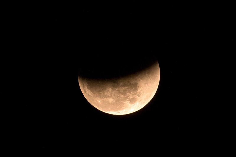 DUBAI, UNITED ARAB EMIRATES - Jan 31, 2018.

Lunar eclipse in Dubai.

(Photo by Reem Mohammed/The National)

Reporter: 