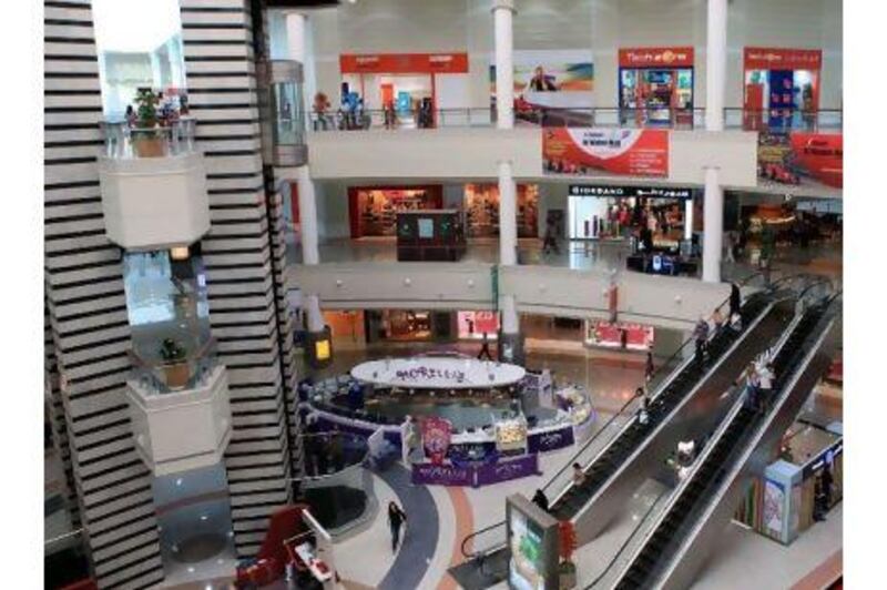 Al Wahda Mall is to add another 47,000 square metres of retail space by 2012.
