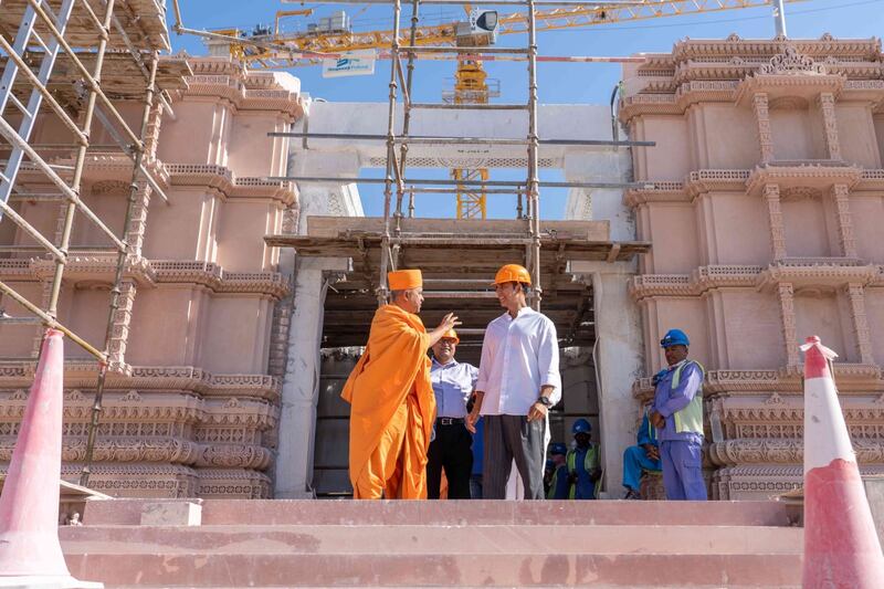 The building will not have steel reinforcements, in an echo of ancient Hindu temples 