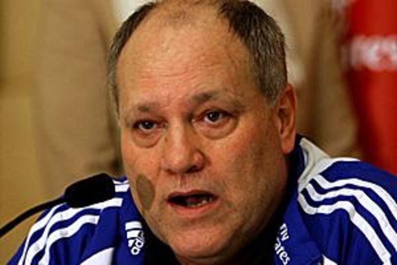 Martin Jol was content with the referee Ali Hamad Moadhed's decision not to send off Paolo Maldini.