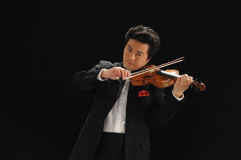 Violinist Lu Siqing. Photo by DongJingYu