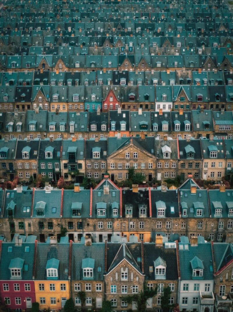 First place in the Urban category was won by Ukrainian photographer Serhiy Vovk, with this photo of rooftops as far as the eye can see, in Kartoffelraekkerne neighbourhood, in Copenhagen.