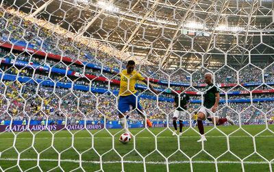 epa06858506 Roberto Firmino (C) of Brazil scores the 2-0 during the FIFA World Cup 2018 round of 16 soccer match between Brazil and Mexico in Samara, Russia, 02 July 2018.

(RESTRICTIONS APPLY: Editorial Use Only, not used in association with any commercial entity - Images must not be used in any form of alert service or push service of any kind including via mobile alert services, downloads to mobile devices or MMS messaging - Images must appear as still images and must not emulate match action video footage - No alteration is made to, and no text or image is superimposed over, any published image which: (a) intentionally obscures or removes a sponsor identification image; or (b) adds or overlays the commercial identification of any third party which is not officially associated with the FIFA World Cup)  EPA/SERGEY DOLZHENKO   EDITORIAL USE ONLY