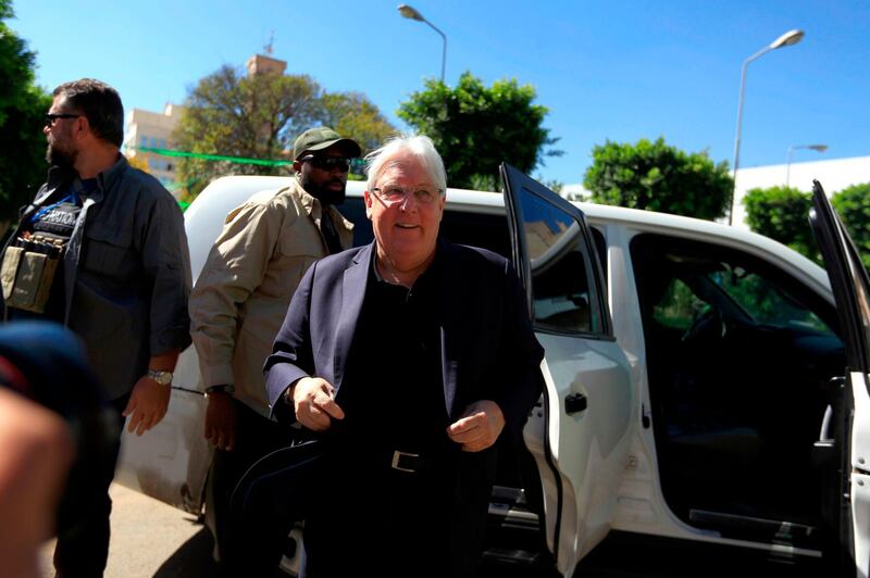 UN envoy to Yemen Martin Griffiths (C) arrives for a meeting with the President of the Huthi Revolutionary Committee, in the capital Sanaa, on November 24, 2018. In a possible breakthrough despite government scepticism, the envoy said that he discussed with Huthi rebel officials "how the UN could contribute to keeping the peace" in the key port city of Hodeida.
Griffiths met a Yemeni rebel leader in insurgent-held Sanaa Saturday and is to follow up by holding talks with Yemen's government in Riyadh, a UN source said. / AFP
