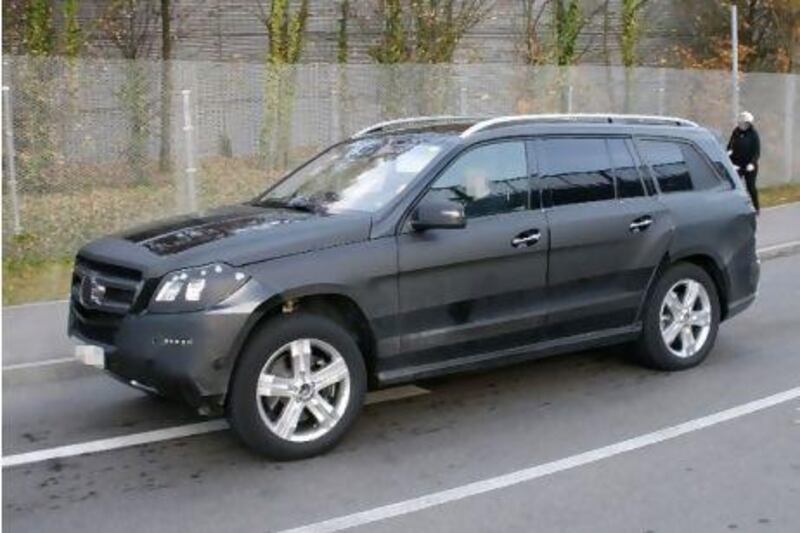 Mercedes GL. Lehmann Photo-Syndication