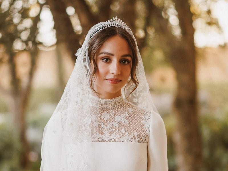 She also wore a diamond tiara reportedly owned by her grandmother, Princess Muna Al Hussein, mother of King Abdullah. AFP